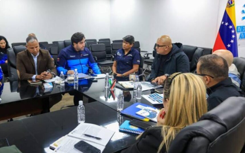 Coordinan acciones en mesa de trabajo para optimizar atención al sector acuático