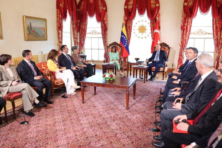 Venezuela y Türkiye afianzan lazos de amistad, solidaridad y cooperación estratégica