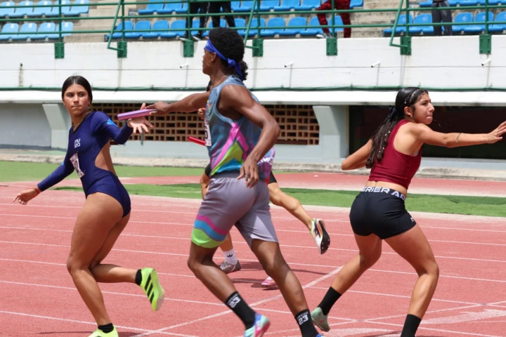 Deportistas de Miranda dominan Nacional de Atletismo