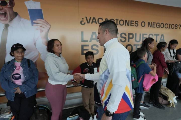 Gran Misión Vuelta a la Patria retorna a 158 venezolanos desde México