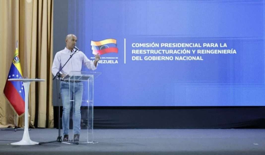 Presidente de la Comisión Presidencial para la Reestructuración Héctor Rodríguez: Habrá que superar algunas trabas institucionales