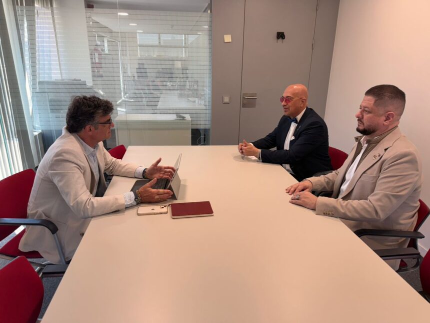 Cavecom-e y la Cámara de Comercio de España celebran reunión para impulsar Kit Digital Venezuela
