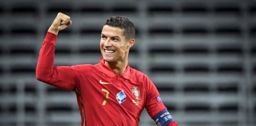 Cristiano Ronaldo rompe el récord Guinness con su sextaCopa del Mundo