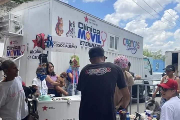 Caracas Sonríe alcanza más de 2 millones 100 mil personas de 293 Comunas visitadas