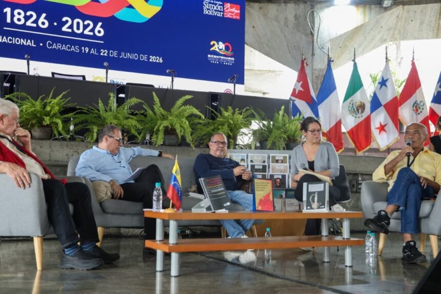 ​Literatura clave sobre el Congreso de Panamá se presentó en el Coloquio «Patria es América»
