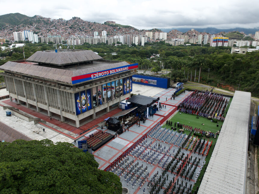 M/G Belzares Escobar ratificó el compromiso del Ejército Bolivariano