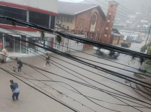 Floods affect Portuguesa state amidst earthquake emergency
