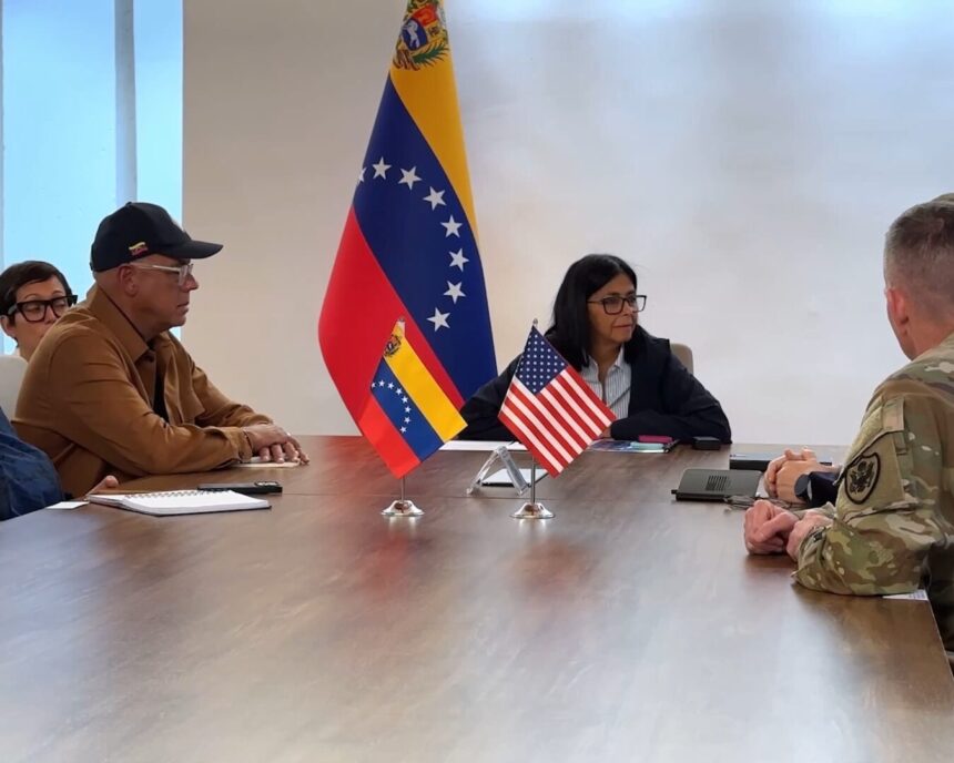 Presidenta (E) Delcy Rodríguez recibe al MG de EE.UU. Kevin Jarrard para coordinar labores humanitarias