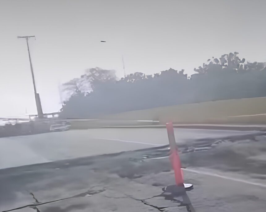Réplica sísmica provoca el colapso del puente que comunica a Caraballeda con La Guaira