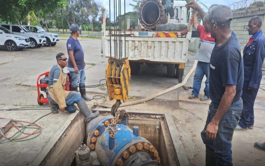Sustituyen válvula del Sistema Tuy III en el parque Alí Primera de Catia
