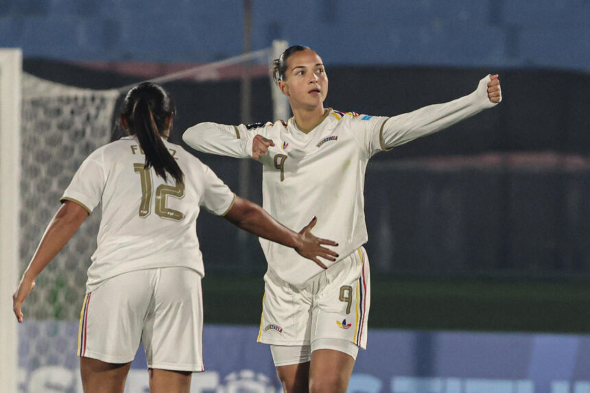 Vinotinto femenina logra cupo al repechaje