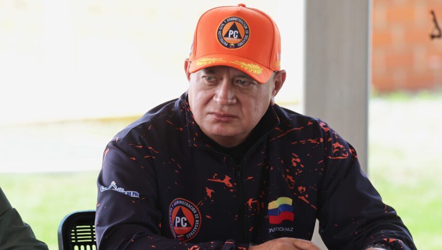 Ministro Diosdado Cabello: Desplegado equipamiento especializado para rescate en La Guaira tras sismo