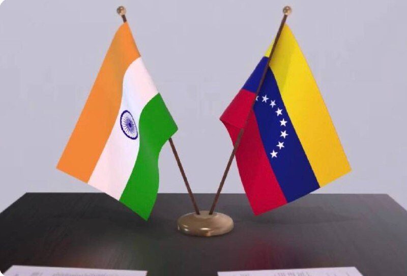 Bandera de Venezuela e India