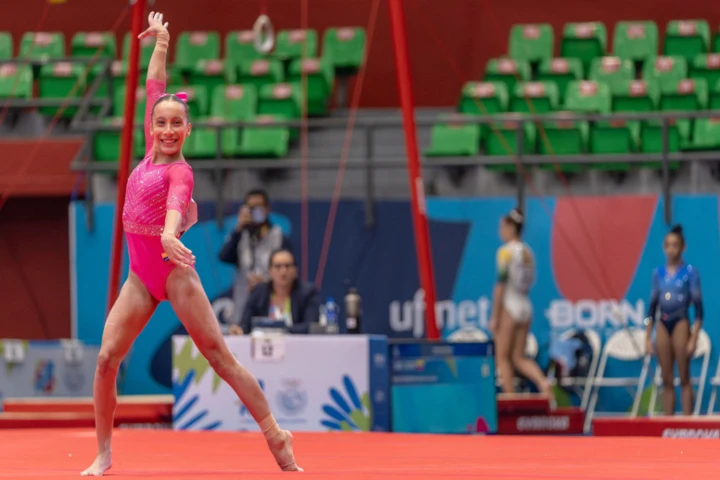 Caleb Ysava y Mía Garcés hacen brillar a Venezuela en Panamericano de Gimnasia Artística