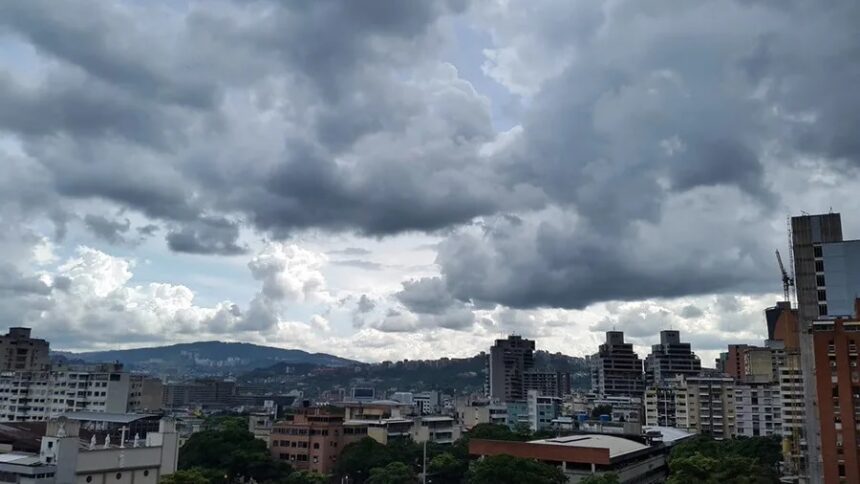 Inameh prevé lluvias con actividad eléctrica en siete estados este viernes