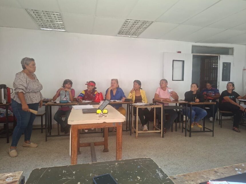 Escuela del Poder Popular impulsa formación de Consejos Comunales y Comunas de Carabobo
