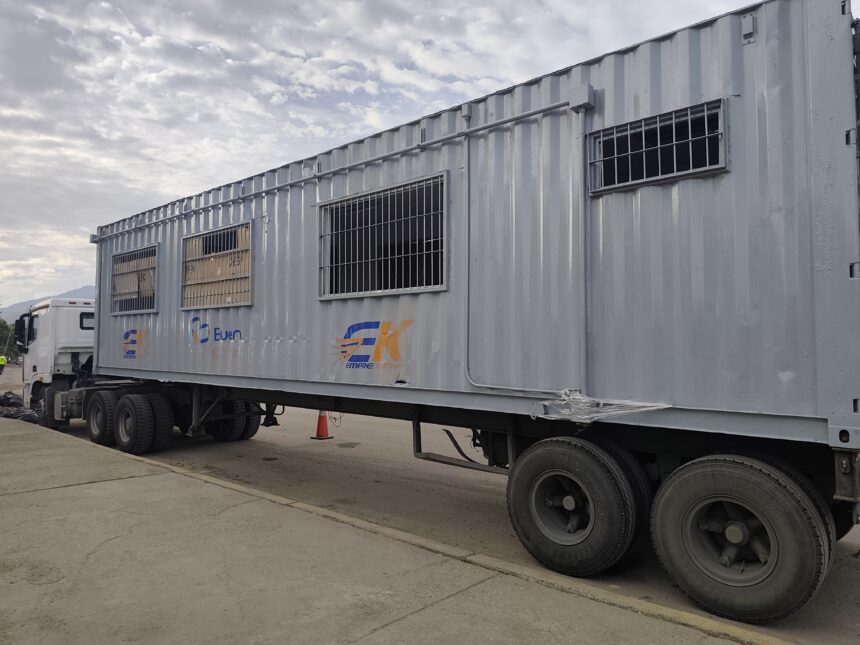 Empire Keeway apoya a La Guaira con donaciones, mantenimiento gratuito y transporte de carga