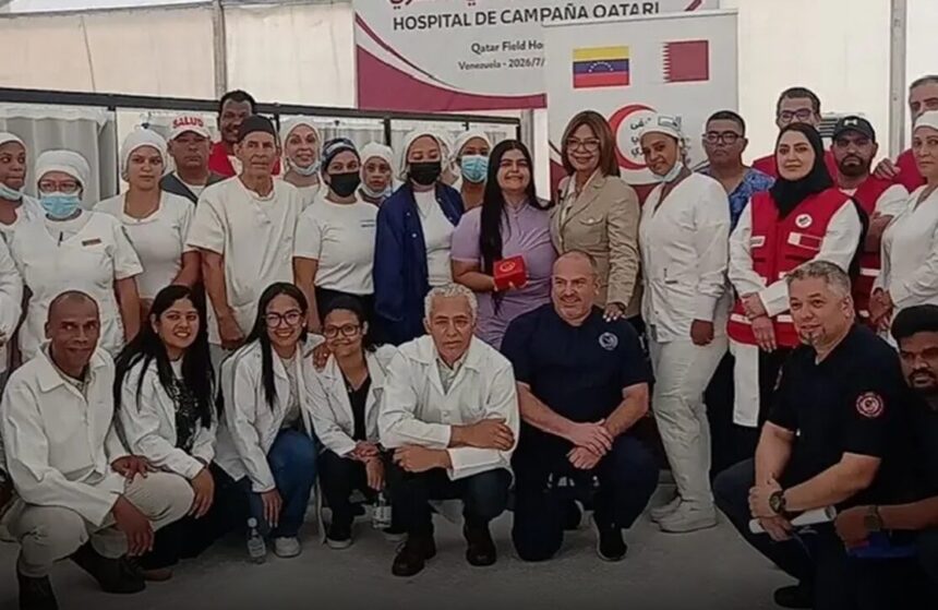 Equipo médico de Qatar llega al país para atención de afectados por doble terremoto
