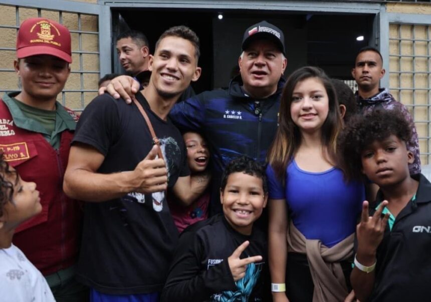 Ministro Diosdado Cabello llama al entendimiento y compromiso por el futuro de los niños