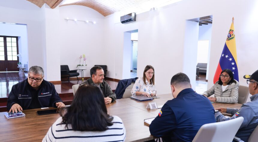 Presidenta Delcy Rodríguez lideró reunión de trabajo para abordar planes de acción con el Estado Mayor Eléctrico