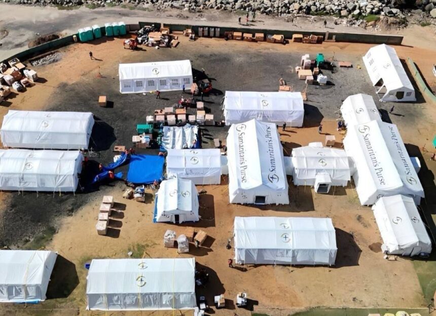 Hospital de campaña de Samaritan’s Purse atiende a más de 300 afectados en La Guaira tras sismos