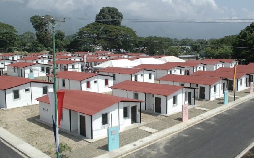 Gobierno acelera plan habitacional con entrega de 200 viviendas y desarrollo de ciudades antisísmicas