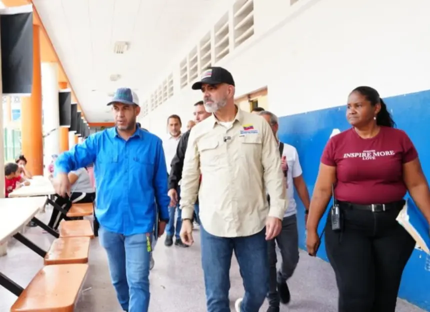 Ministro Padrino López: Venezuela tiene sus alimentos asegurados