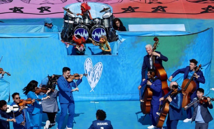 Gustavo Dudamel y 20 músicos venezolanos brillaron en el show de medio tiempo de la final del Mundial 2026
