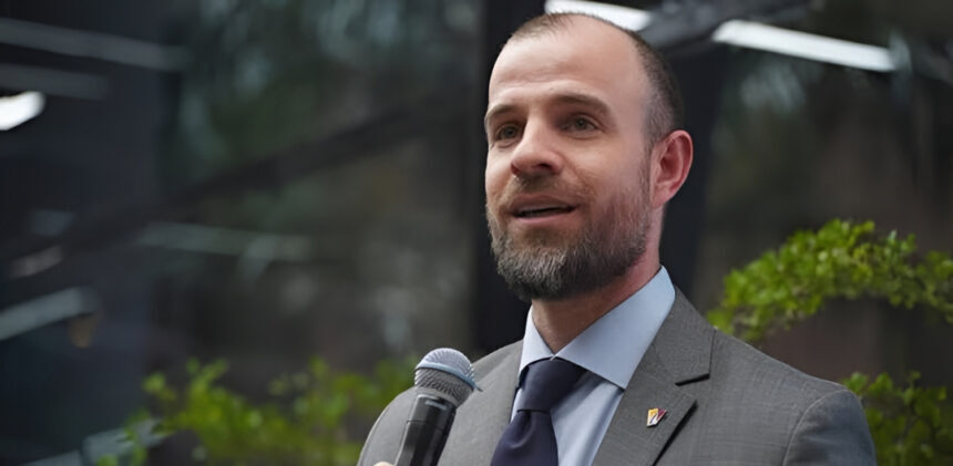 Presidenta (E) Delcy Rodríguez designa a Román Maniglia como nuevo Superintendente del SENIAT