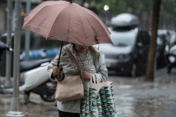 Onda tropical Nro. 24 generará lluvias con actividad eléctrica en gran parte del país