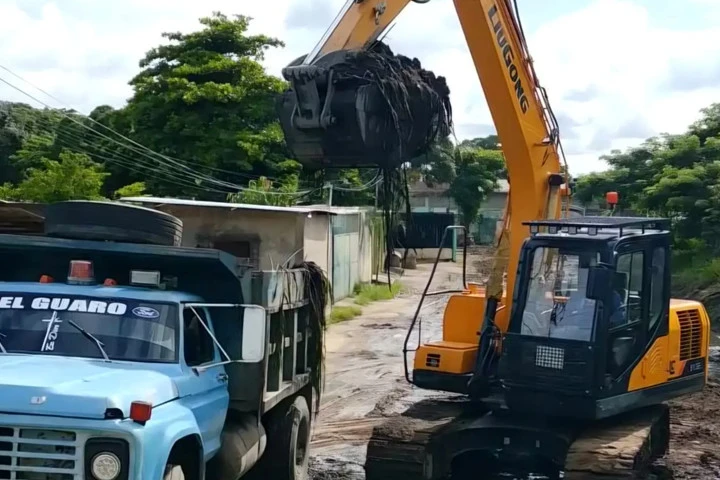 Plan de Limpieza y Canalización de Aguas se mantiene desplegado en Achaguas
