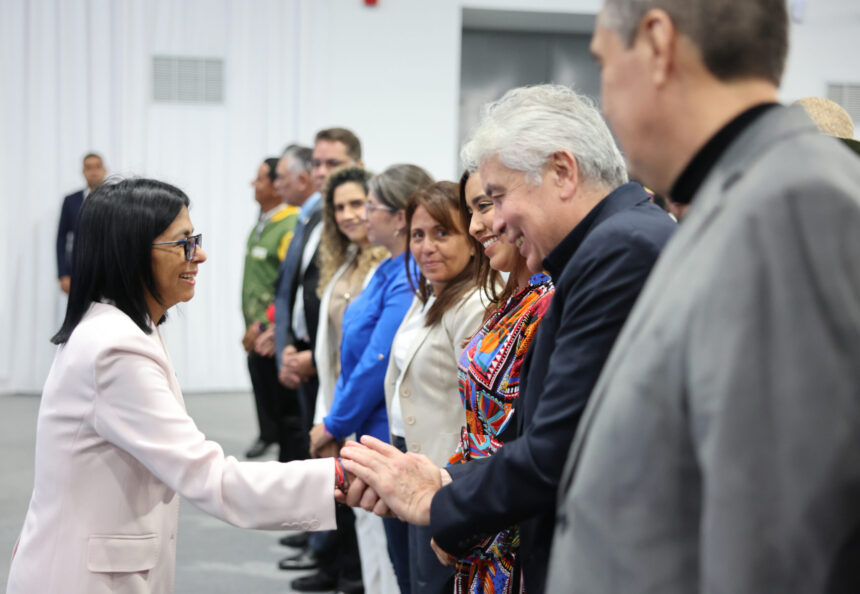 Presidenta Delcy Rodríguez aborda estrategias y planes de acción en plenaria del Consejo de Nacional Economía