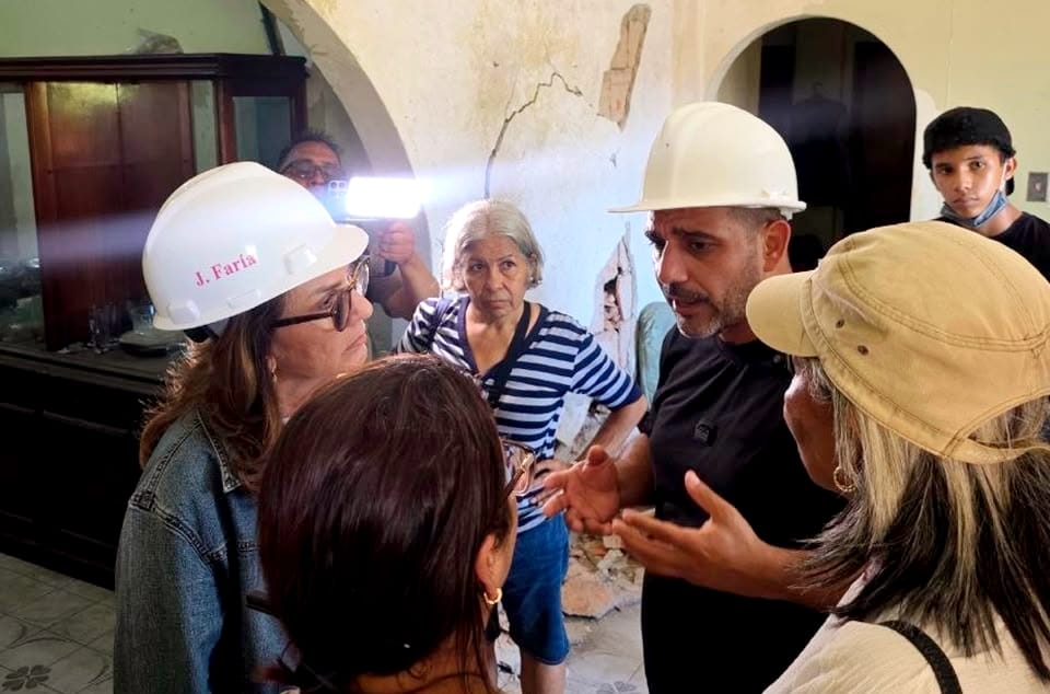 Despliegan 26 campamentos transitorios para atender a familias afectadas en La Guaira