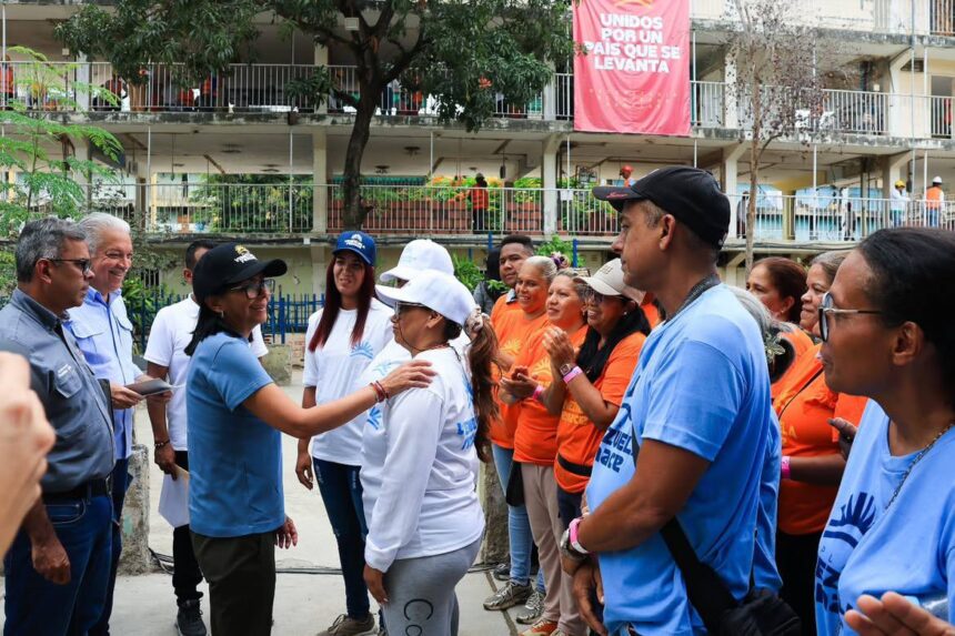 Presidenta Delcy Rodríguez recorre comunidades mirandinas atendidas por el Plan Venezuela Renace