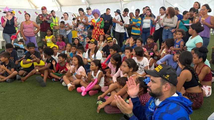 Gobernación del estado Guayana Esequiba regaló alegría a más de 300 niños de La Guaira
