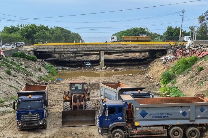 Gobierno nacional garantiza plena vialidad en Caraballeda