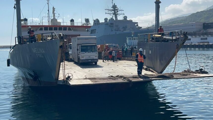 Ministerio de Transporte recibió cargamento de asistencia humanitaria en La Guaira