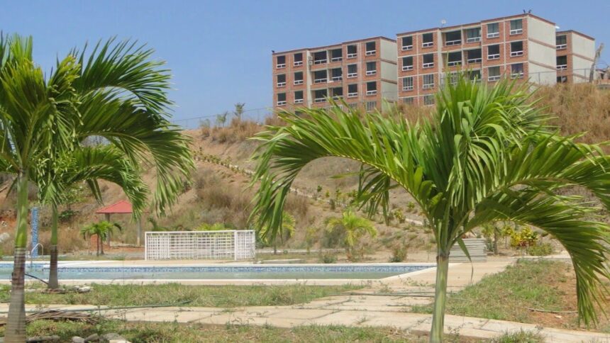 Ministerio de Planificación evaluó los terrenos aptos para nuevos desarrollos urbanos en el estado La Guaira