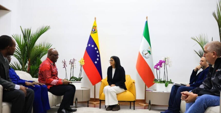 Presidenta (E) Delcy Rodríguez agradece solidaridad de la República de Guinea Ecuatorial