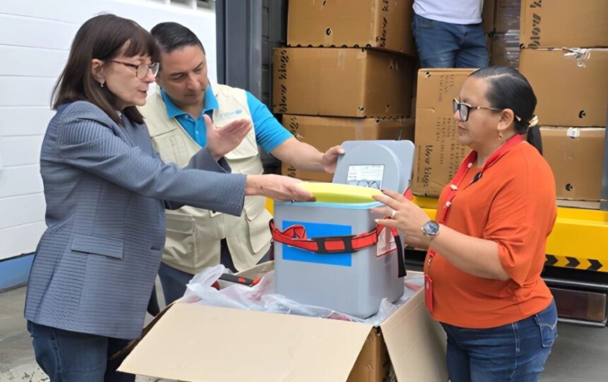Ministerio de Salud recibe 3.950 termos portavacunas entregados por Unicef