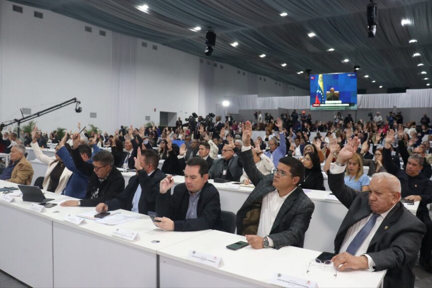 Diputados de la AN 2021-2025 ceden viviendas asignadas para ser entregadas a familias de La Guaira