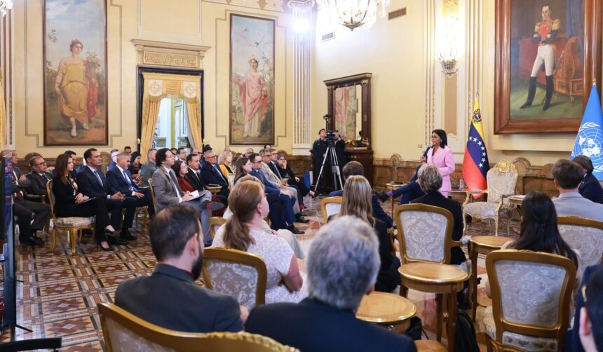 Presidenta Delcy Rodríguez instala taller con la ONU para el plan de reconstrucción tras terremotos