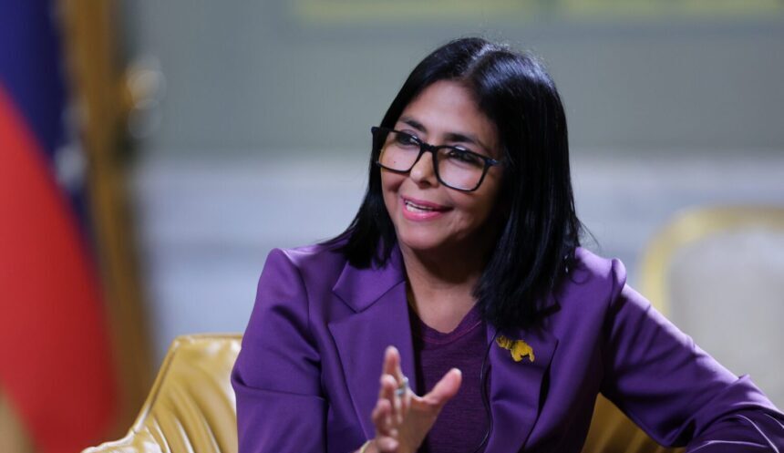 Presidenta Rodríguez apuesta por la diversificación económica y el retorno de Venezuela a los mercados globales