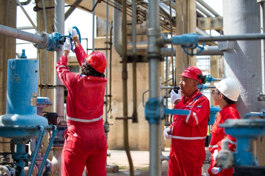 Refinerías de Corea del Sur analizan importar petróleo venezolano