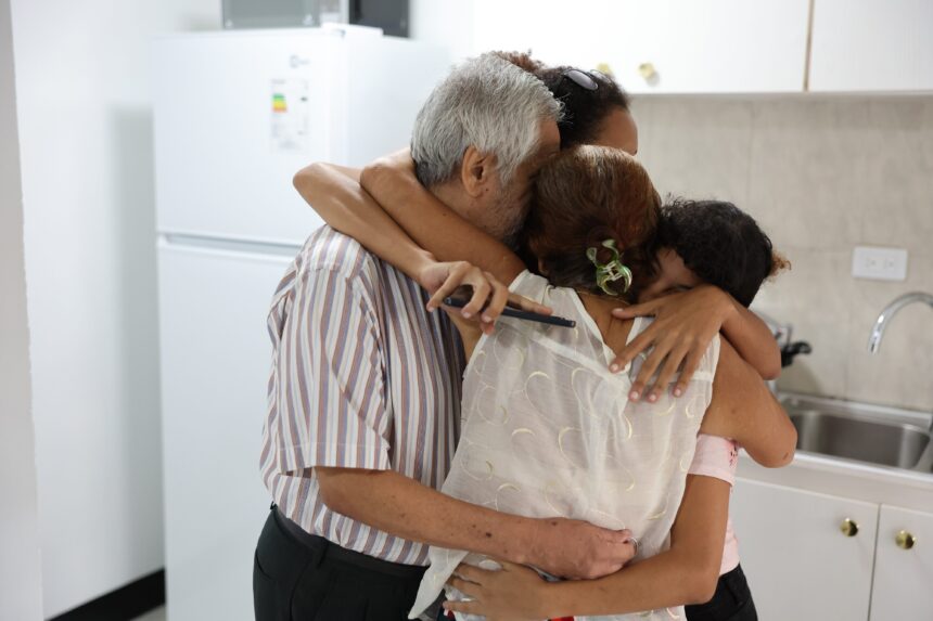 Gobierno Nacional atiende a más de 128 mil familias tras contingencia sísmica y destaca despliegue de ayuda humanitaria