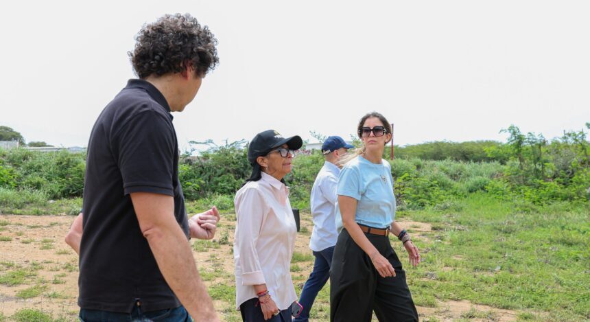 Presidenta Delcy Rodríguez encabeza inspección en La Guaira para certificar terrenos aptos para desarrollos urbanísticos