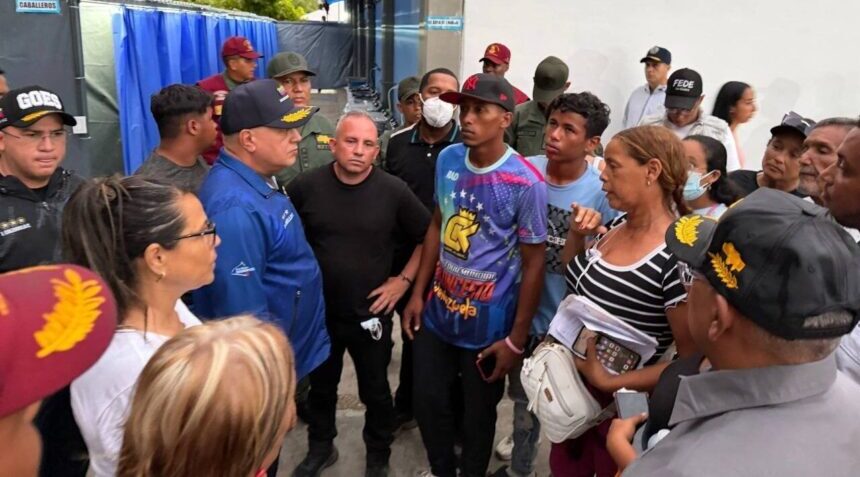 Se mantiene despliegue institucional en campamentos transitorios