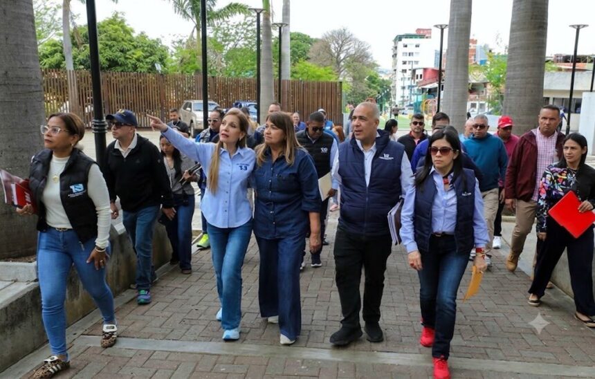 Ministra para la Mujer y presidenta del TSJ supervisan abordaje legal y social en campamentos transitorios