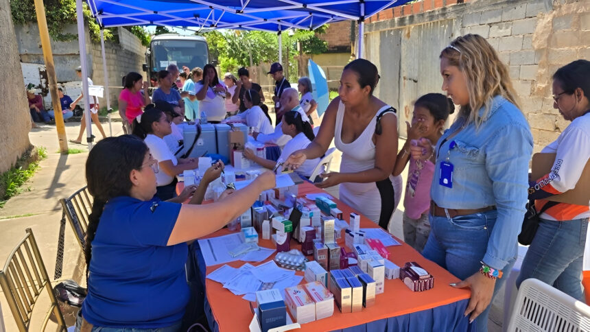 Plan Especial Casa por Casa llevó atención médica gratuita a 440 familias en Valencia