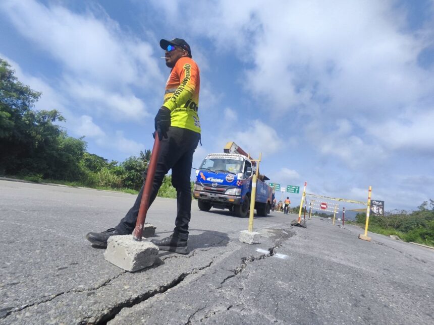 Dispositivo de seguridad vial sigue activado en Distribuidor Palma Sola de Juan José Mora